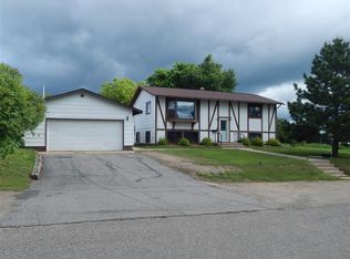 945 E James St, Ely, MN 55731