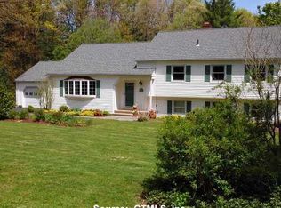42 Madison Ln, West Simsbury, CT 06092