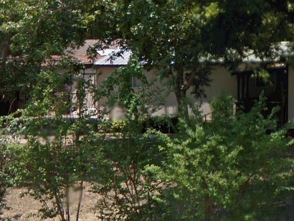 4th image of 8410 Rolling Oaks Dr