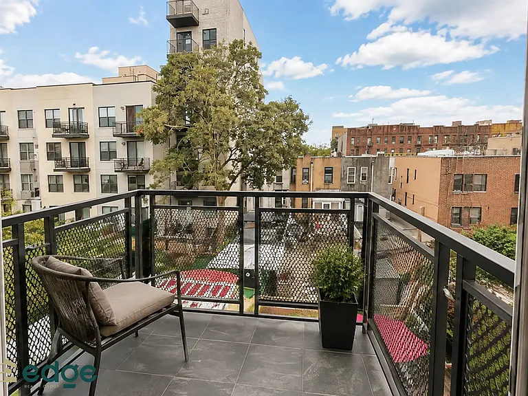 104 Linden Blvd #2D — Photo 1