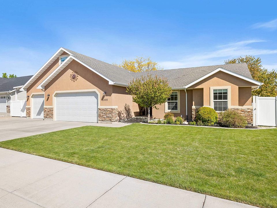 1st image of 2595 Longbow Dr