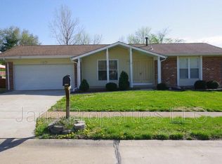 105 Barkwood Trails Dr, Saint Peters, MO