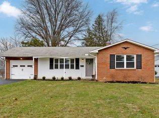 182 Cherrington Rd, Westerville, OH 43081