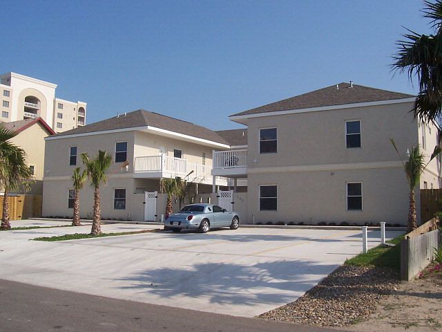1st image of 127 E Esperanza St #1