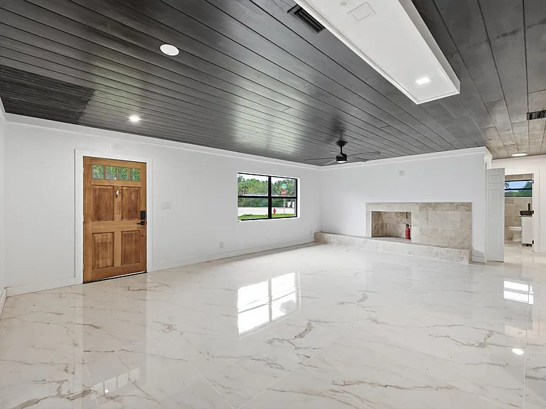 2529 Rainbow Dr — Photo 6