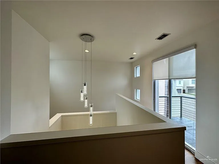 2312 S 43rd St — Photo 18
