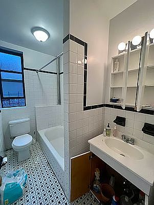 5th image of 30 Linden Blvd APT E4