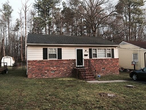 1st image of 124 N Rose Ave