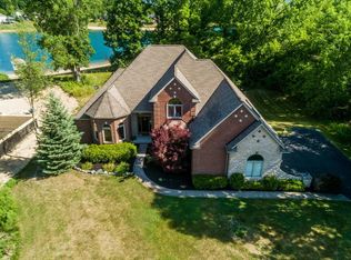 10213 Rosemarie Run, Brighton, MI