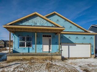2724 NW 164th Ln, Clive, IA 50325
