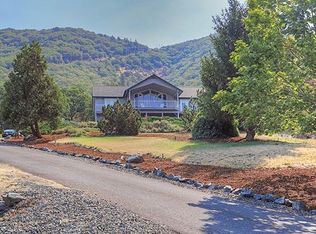 1305 NE Ridge Rd, Grants Pass, OR 97526
