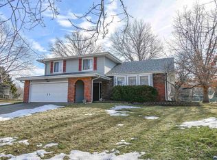 3041 Agate Ct, Lincoln, NE 68516