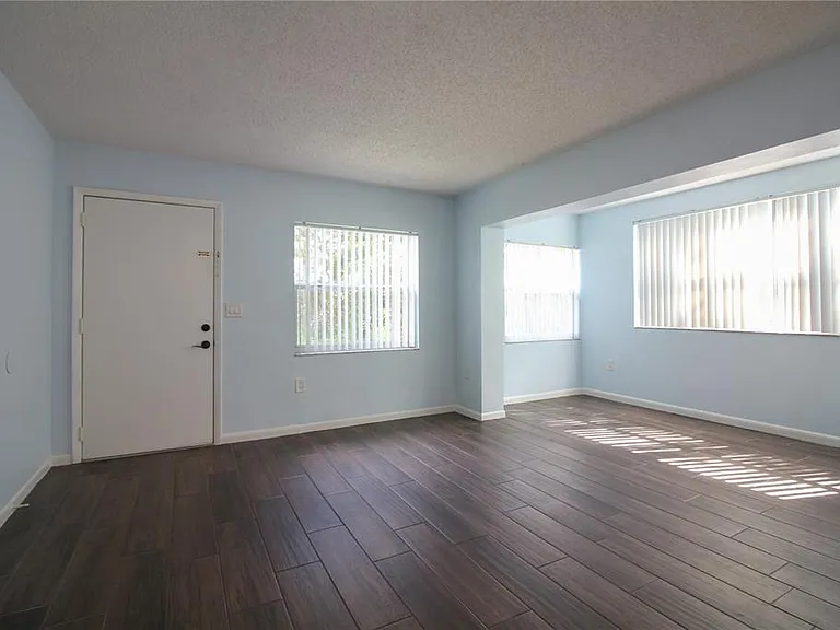 1103 Cypress Gardens Blvd #17 — Photo 6