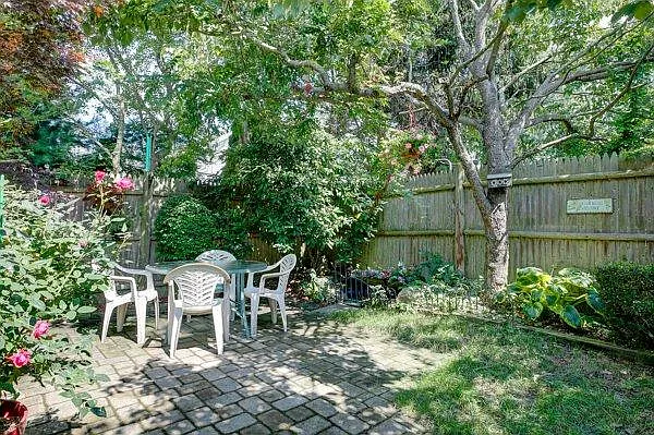616 Thames St #1 — Photo 19