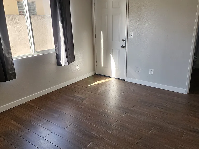 8043 Rosecrans Ave #3 — Photo 7