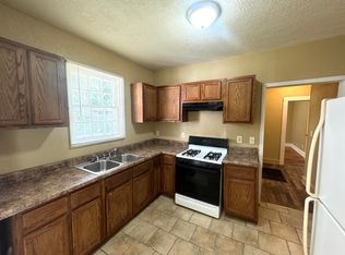 1907 W 10th St, Anniston, AL 36201