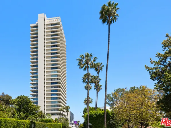 9255 Doheny Rd APT 2401, West Hollywood, CA 90069