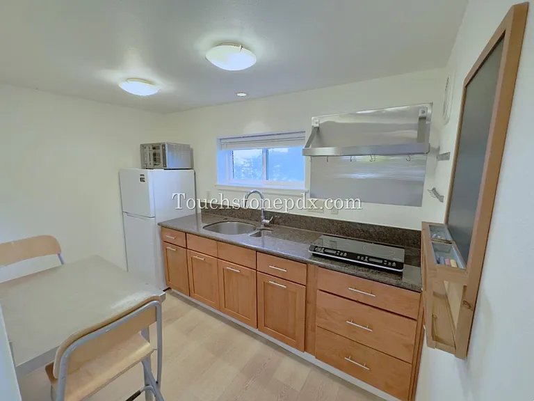 4132 SE Boise St — Photo 8