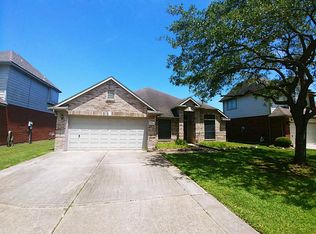 4911 Sienna Heights Ln, Pasadena, TX 77505