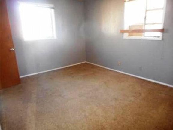 2nd image of 2305 Magnolia Dr