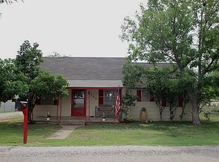 509 High St, Valley View, TX 76272