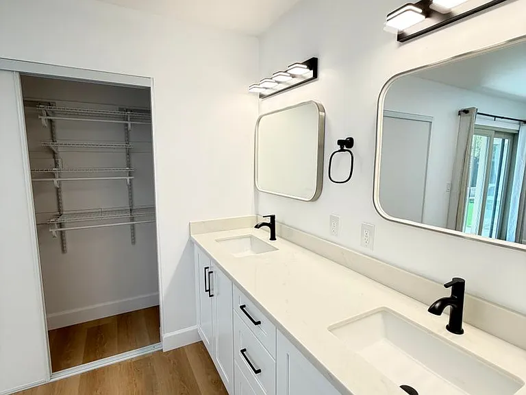 9887 Broadmoor Dr — Photo 22
