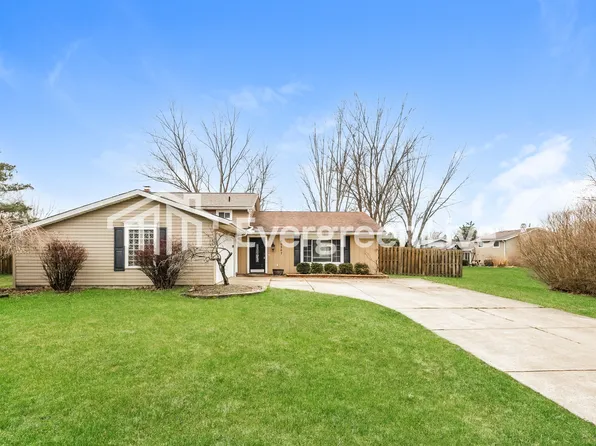 20567 Hemlock Cir, Strongsville, OH 44149