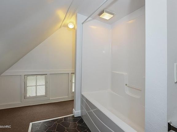 Bathroom full bath
