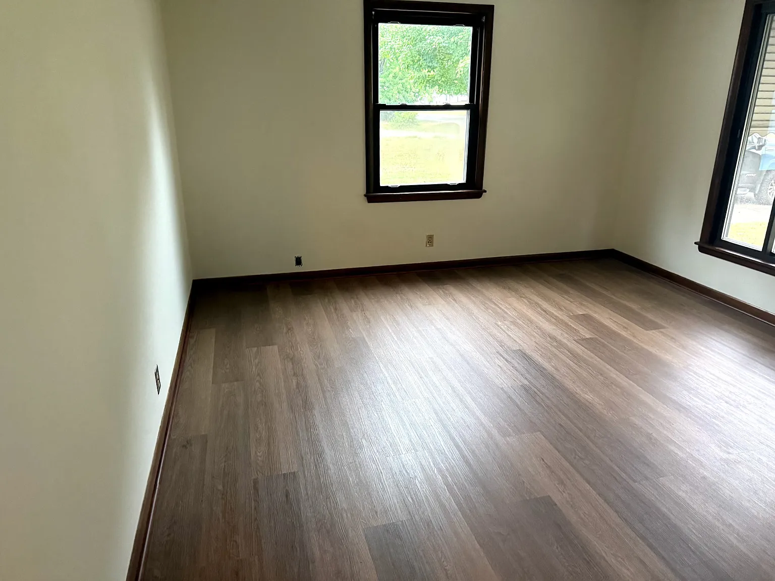3 bed, 1093 sqft, $2,200 — Photo 4