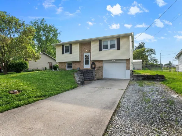 115 W Vale Dr, Jackson, MO 63755