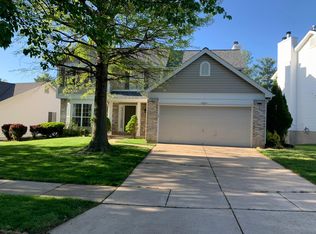 16831 Crystal Springs Dr, Chesterfield, MO