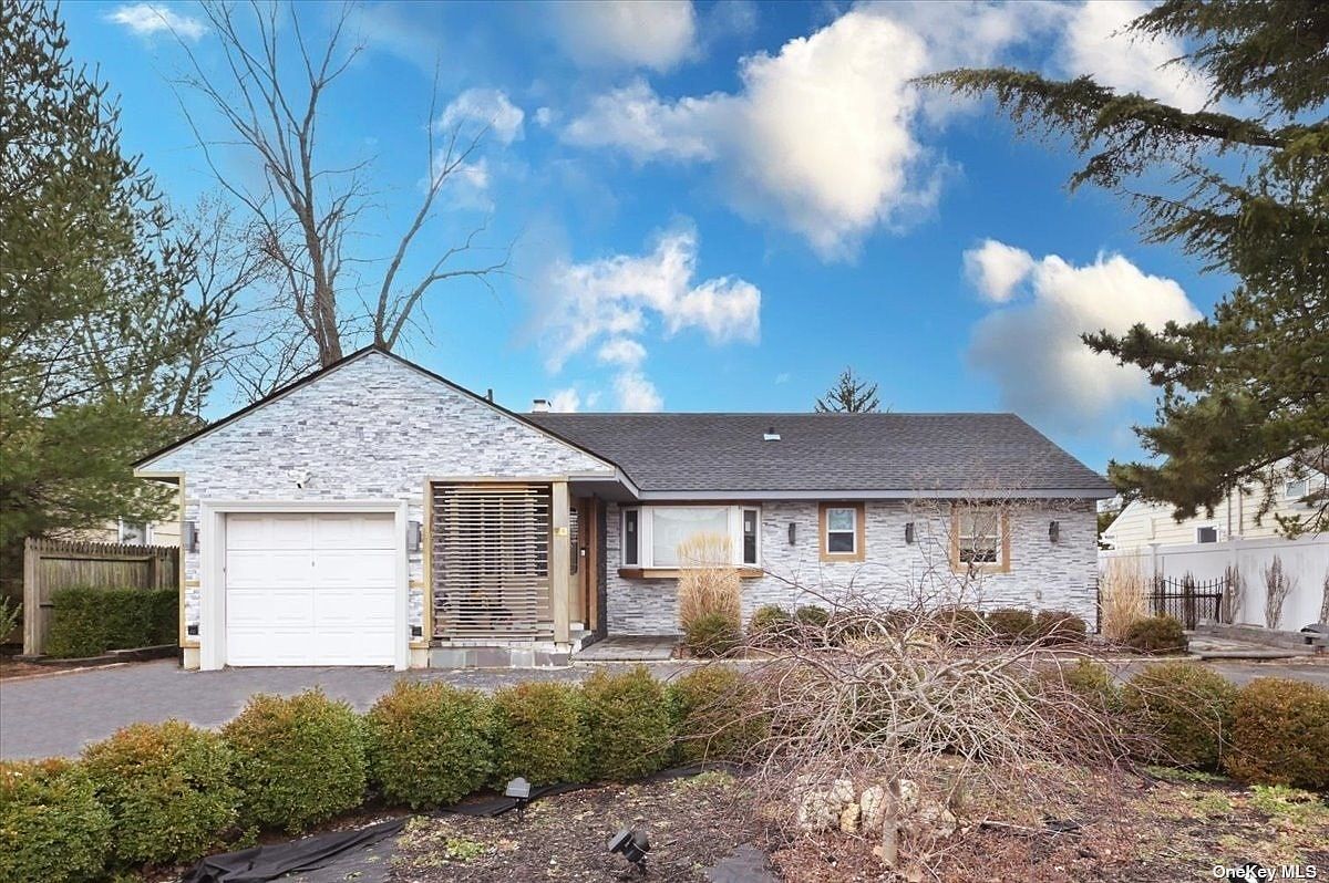 26 Dolores Drive, Valley Stream, NY 11581 MLS 3465896 Zillow
