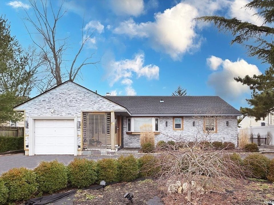 1st image of 26 Dolores Dr