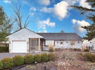 26 Dolores Dr, Valley Stream, NY 11581