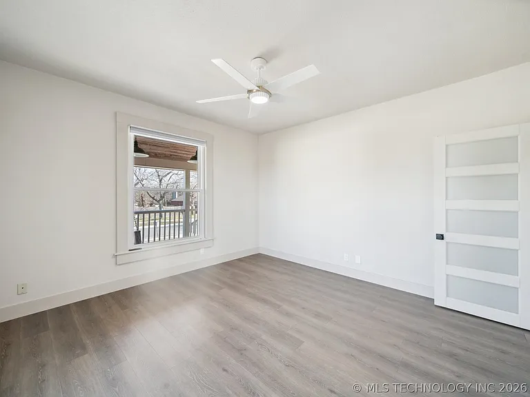 221 W Detroit St — Photo 16