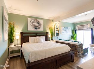 602 W Fort Macon Rd #240, Atlantic Beach, NC 28512