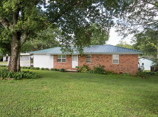 614 7th St SW, Red Bay, AL 35582