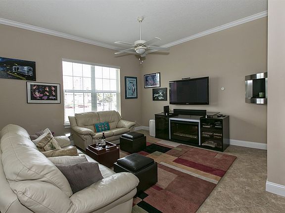 4th image of 107 17th Ave S #A