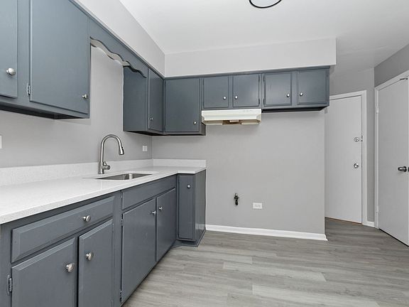 4th image of 11118 S Homewood Ave APT B2