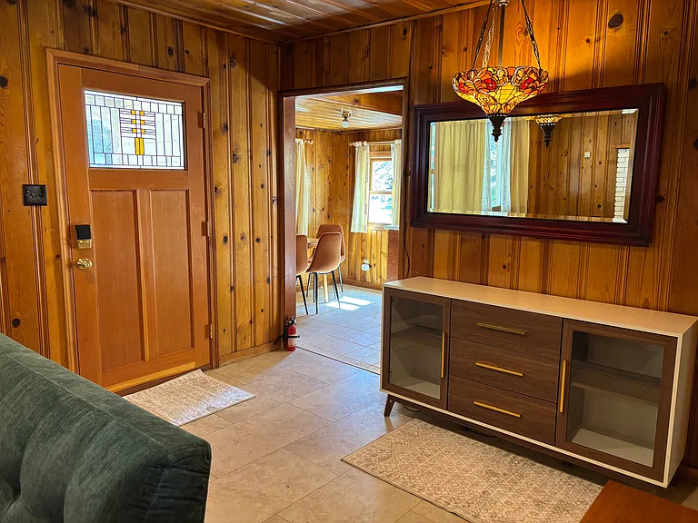 1146 Margaret Ave — Photo 8