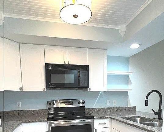 2nd image of 134 43rd Ave #8