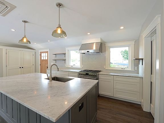 4th image of 1 Briggs Ave