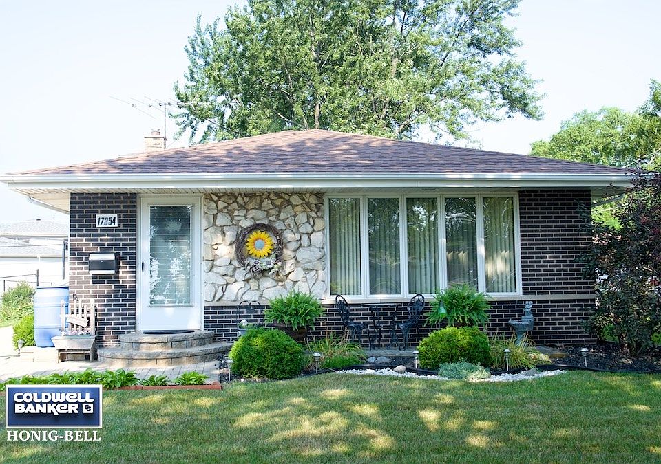 1st image of 17354 Overhill Ave