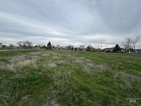 4th image of LOT 4 6th St