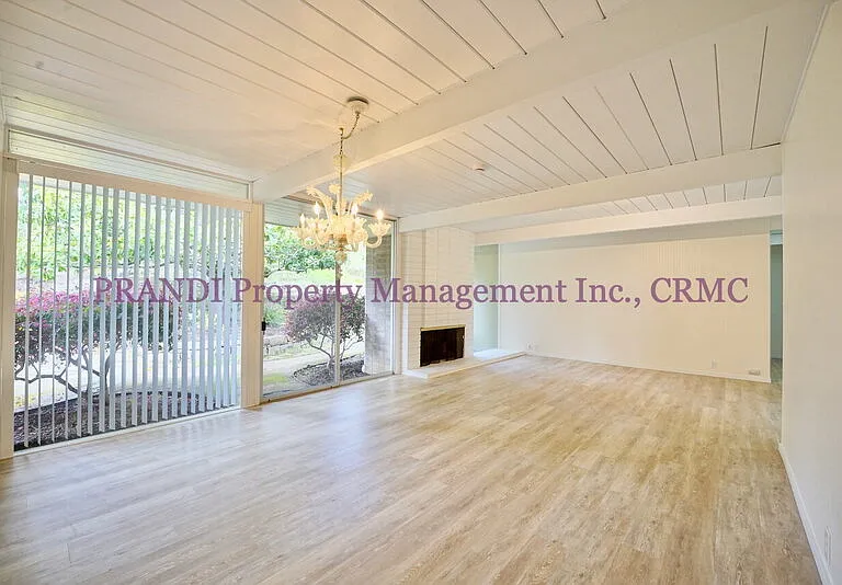 1309 Idylberry Rd — Photo 4