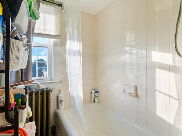 1041 Stonewall Lane image 24 of 48