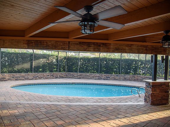 Large entertaining area