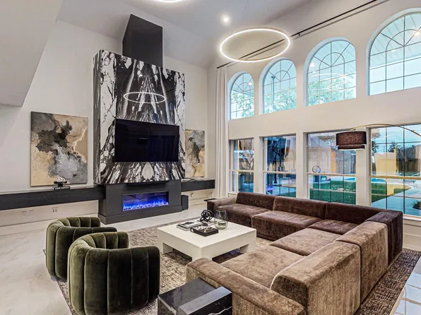 2401 Merriman St, Port Neches, TX 77651