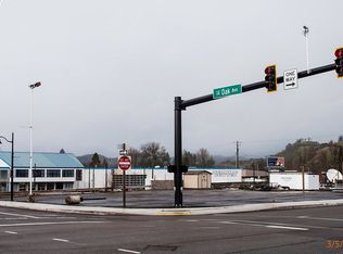558 SE Stephens St, Roseburg, OR 97470