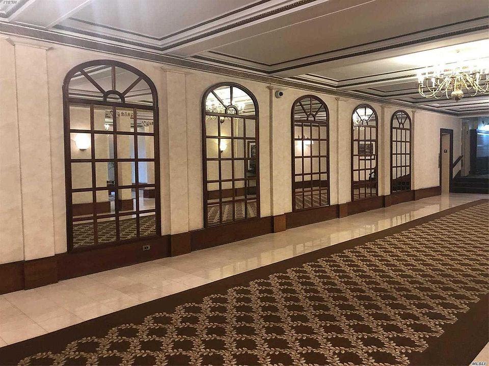 Building Photo 3